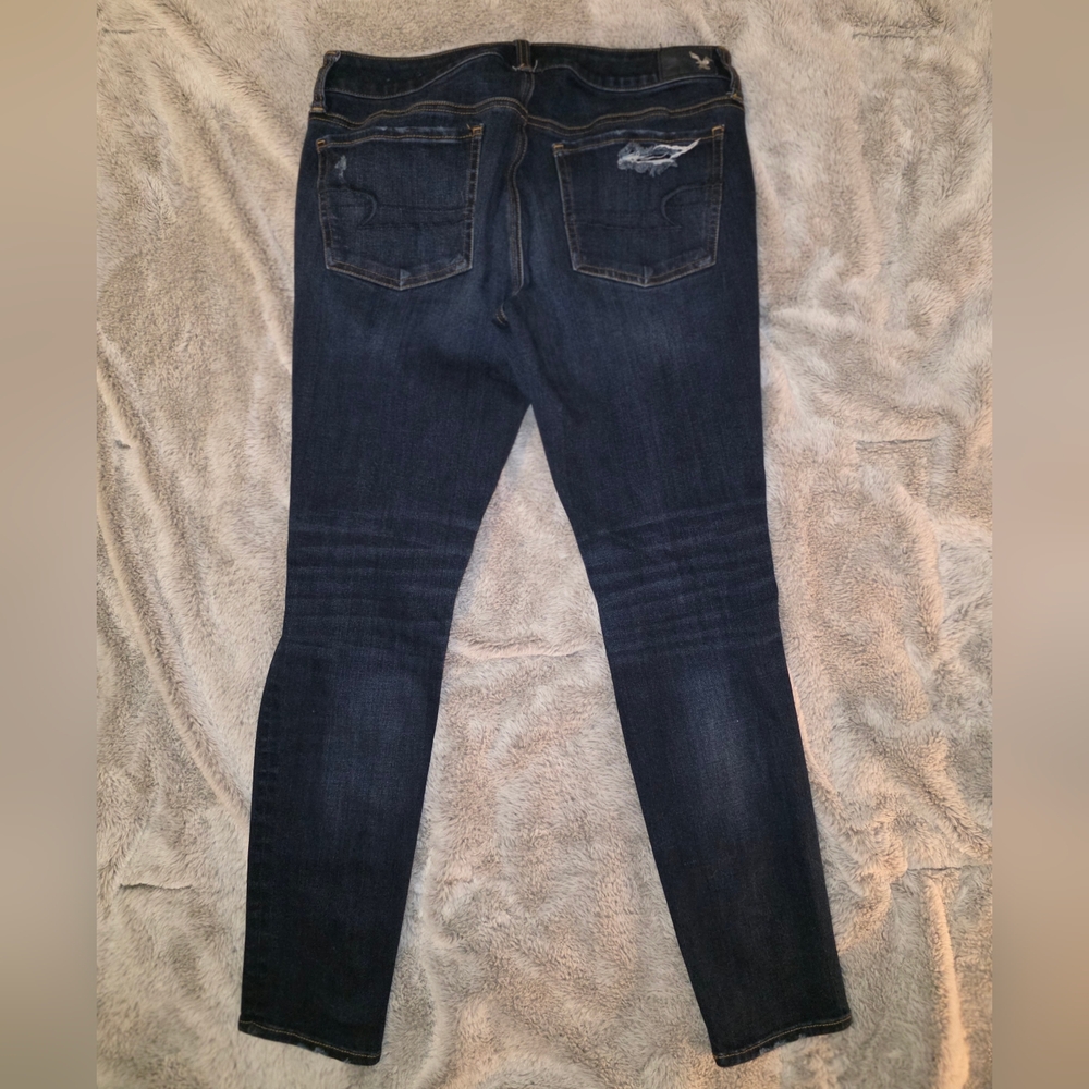 American Eagle Outfitters Women's Ripped Dark Blue Skinny Jeans - Picture 3 of 3